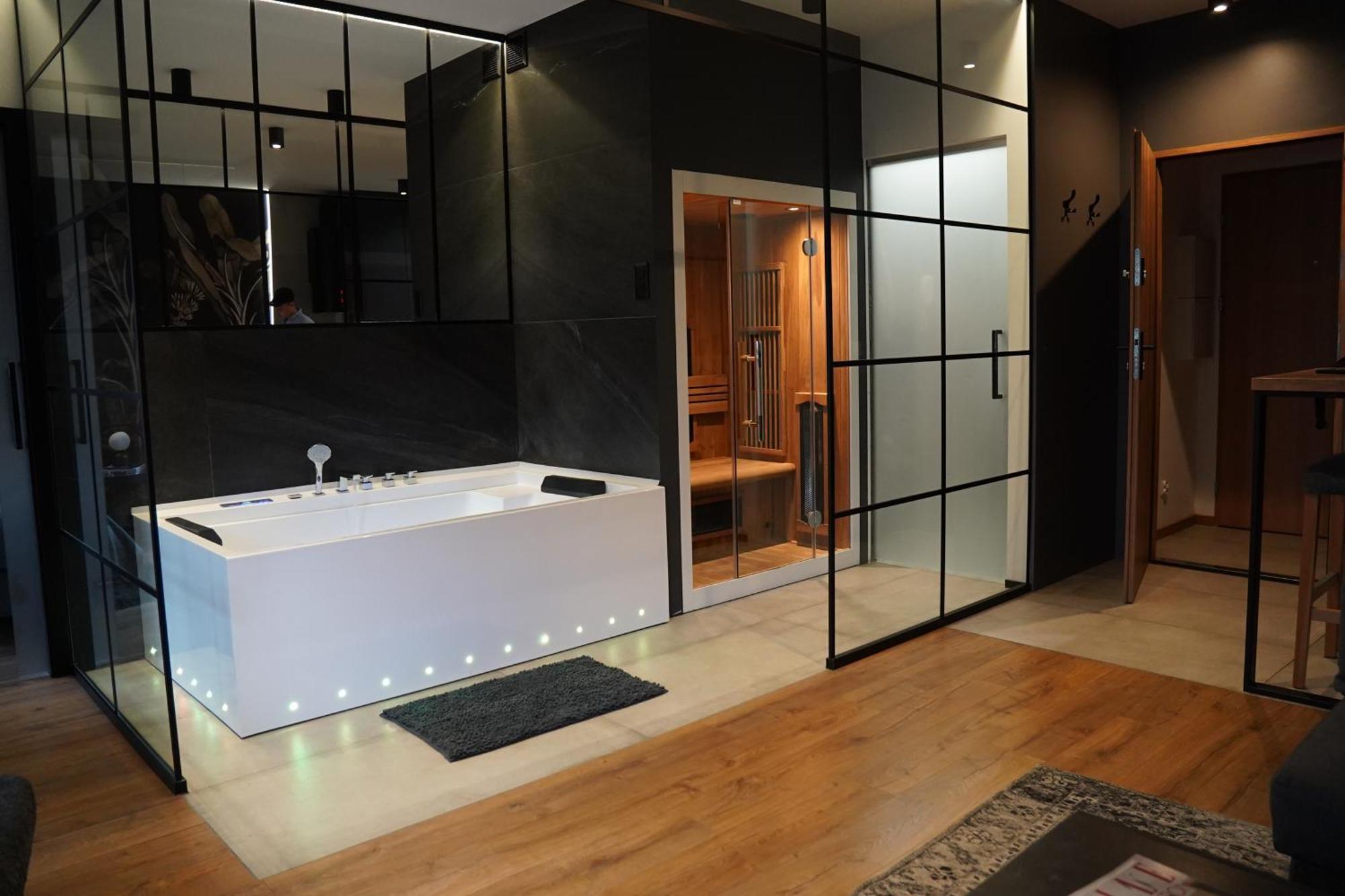Jacuzzi #2 - Relax Apartment